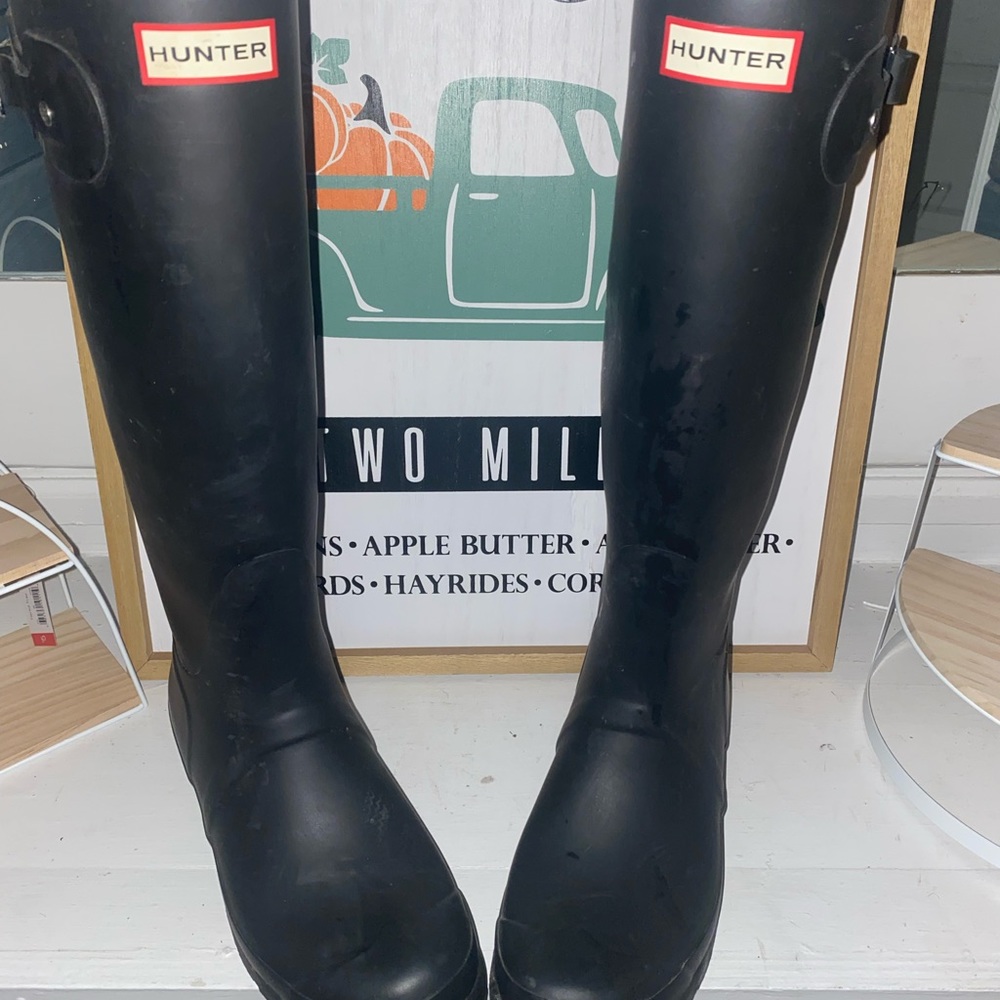 Women’s Hunter brand rain boots